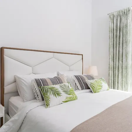 Penthouse With Incredibles Views 6 Pools Golf 14 דירה *